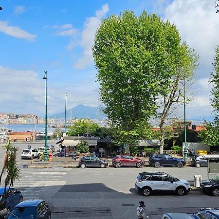 Napoli Lungomare Caracciolo Mon Amour Nápoles Exterior foto